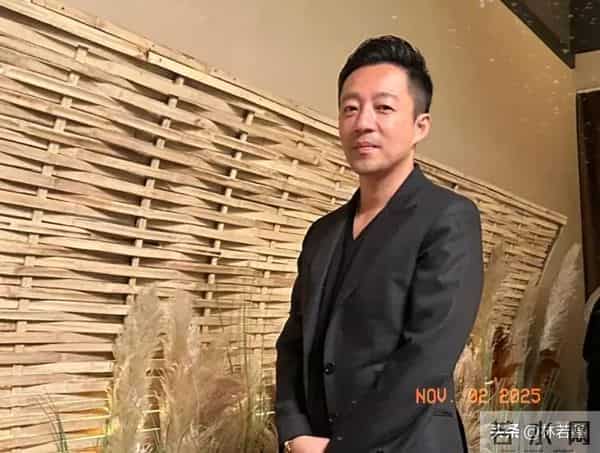 马筱梅带汪小菲儿女成都逛街被偶遇,玥儿长高了,侧颜像极了大S