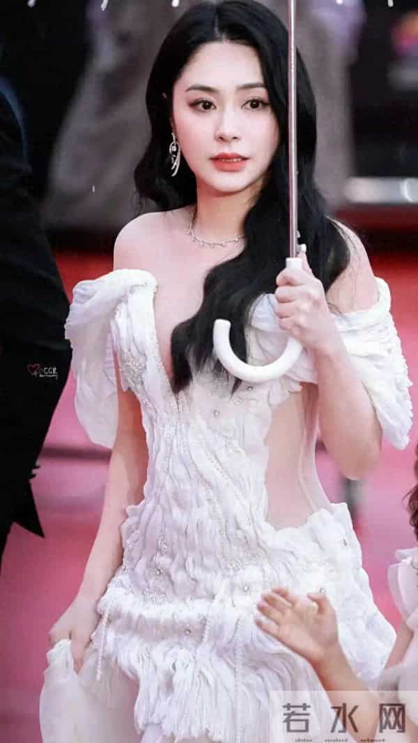 女神钟欣潼——魅力无法抵挡,这身材简直是极品中的极品!