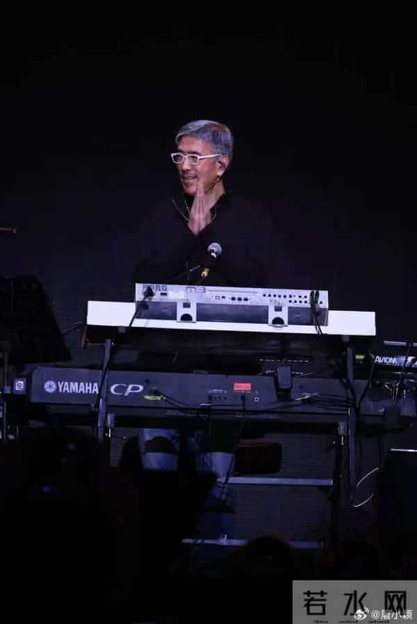 歌手黄安透露屠颖去世原因:在跑步机上跑步时摔跤,头部撞击地面