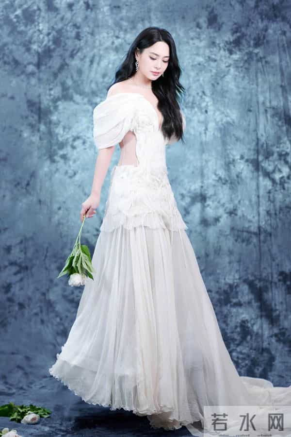 女神钟欣潼——魅力无法抵挡,这身材简直是极品中的极品!