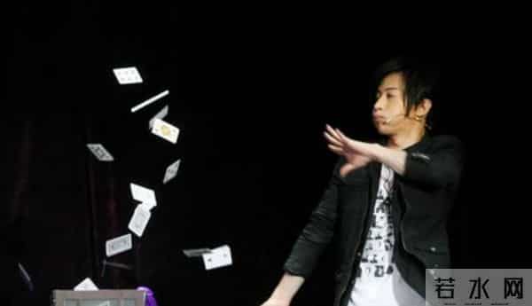 49岁刘谦再次见证奇迹-抗癌一年多,戒掉不良嗜好,几乎完全康复