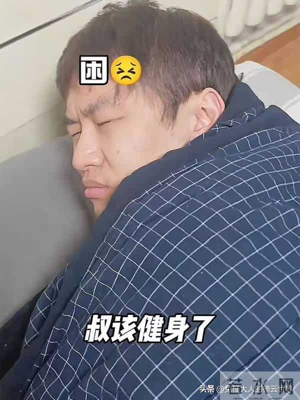 孟鹤堂徒弟爆后台趣事,占便宜、挣钱两不误,师叔倒成了冤大头