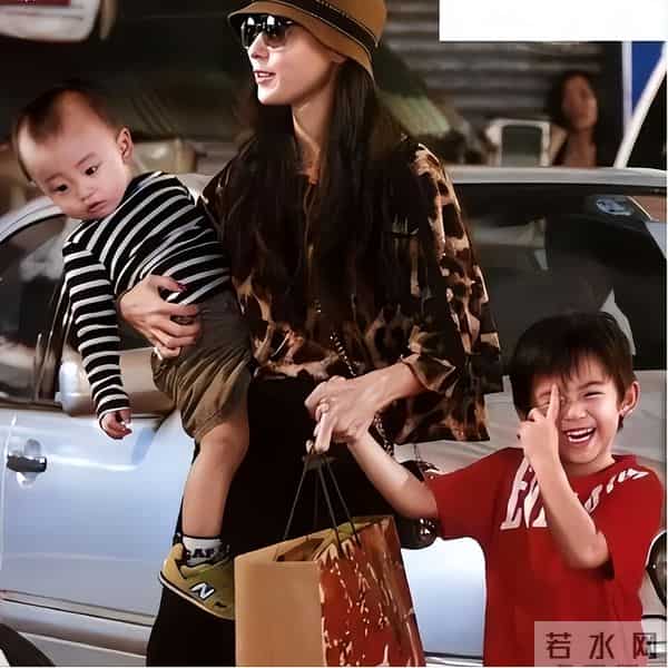 张柏芝也没想到,前夫谢霆锋留给她的大儿,如今竟成她唯一的依靠