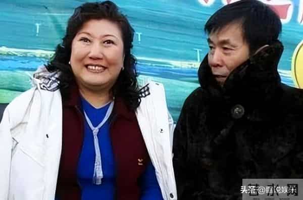 见过手撕前任的,还是头一次见亲儿子开直播手撕亲爹的