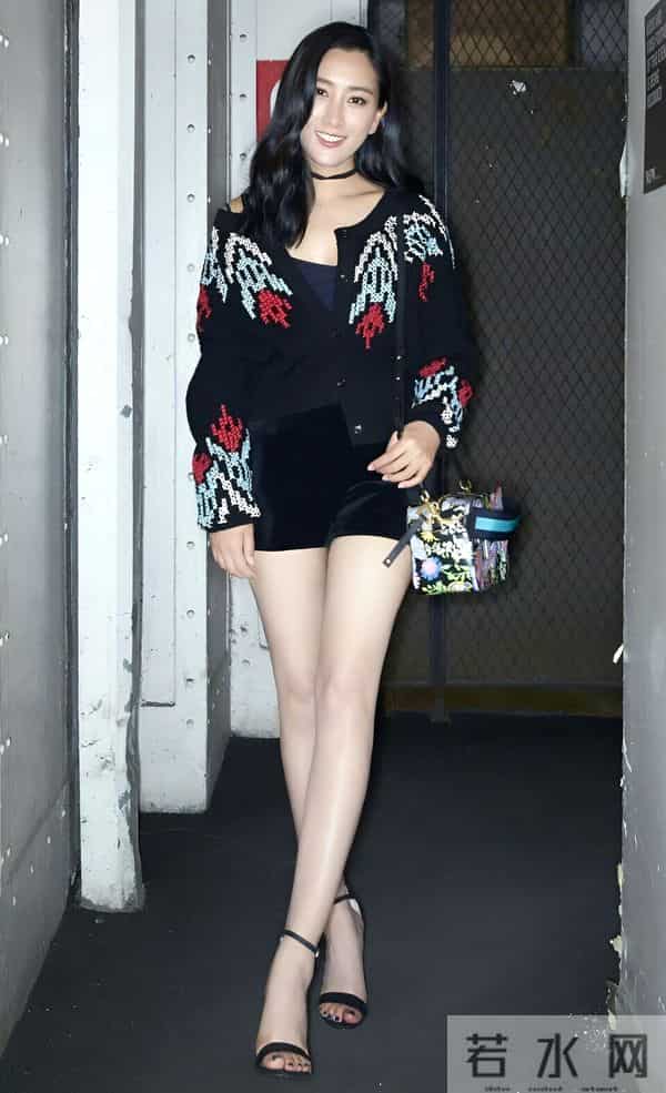 马苏——娇艳欲滴,饱满酥胸,白皙圆润,宛如仙女坠入凡间