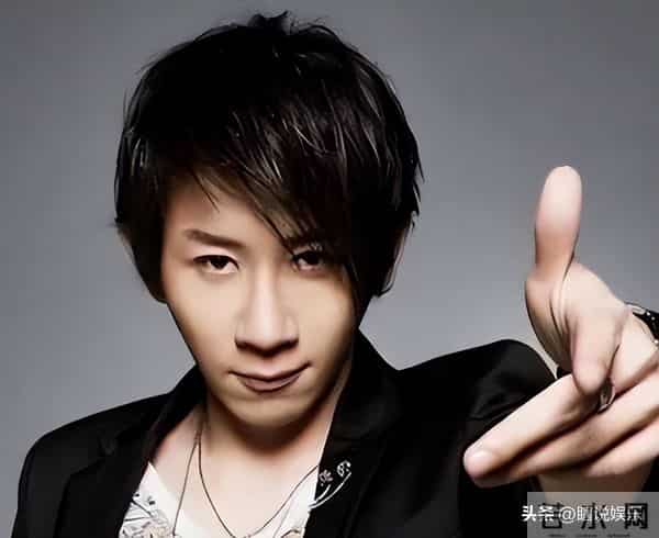 抗癌不到一年,刘谦近况曝光,“不良嗜好”已戒掉,简直判若两人