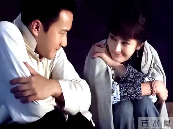 和刘恺威离婚7年后,杨幂高调官宣喜讯,两人早已形同陌路