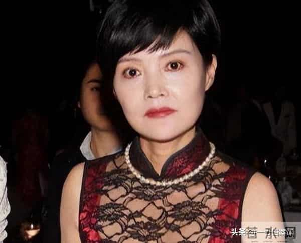 凄凉一生，马晓晴与名导同居多年被抛弃，如今复出无人问津