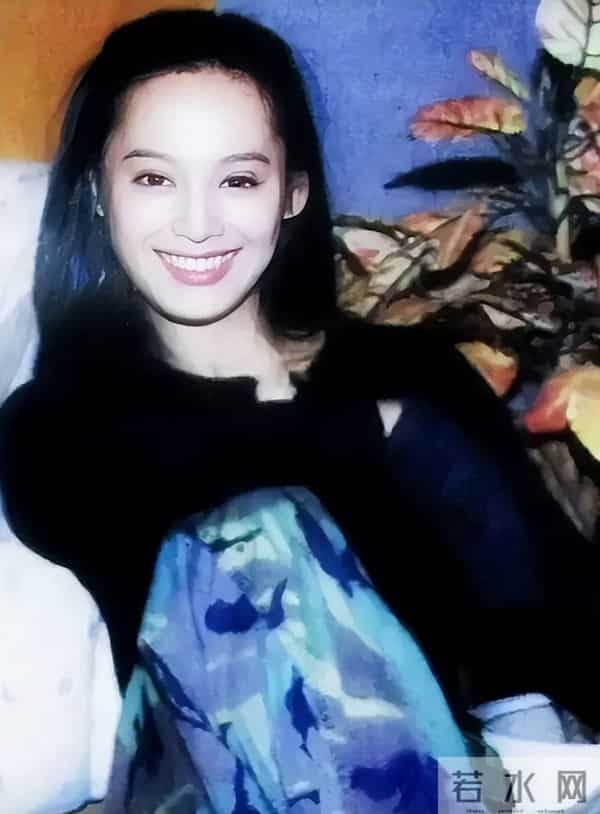 宁静做梦也没想到,美国前夫留给她的儿子,如今竟成她唯一的依靠