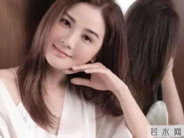 “有仇必报”!甩掉陈伟霆,牵手百亿太子,背景强大到无人敢惹