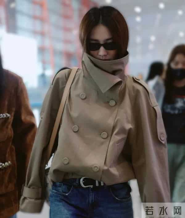 江苏珠宝晚宴,刘嘉玲真空上阵,徐璐瘦成皮包骨,颖儿嘴歪成这样