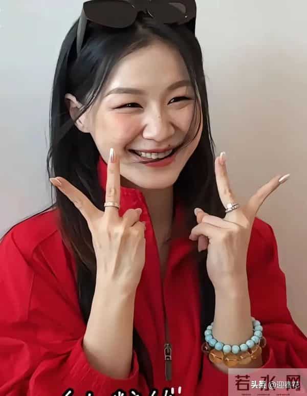 我天!王家卫私下居然是这样看金靖的