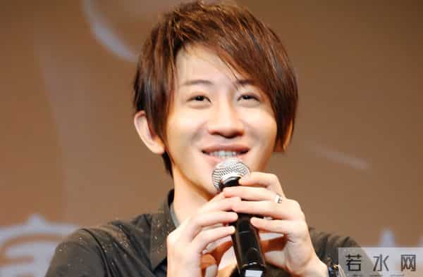 抗癌成功仅1年,49岁刘谦高调官宣喜讯,董卿的话,终于有人信了