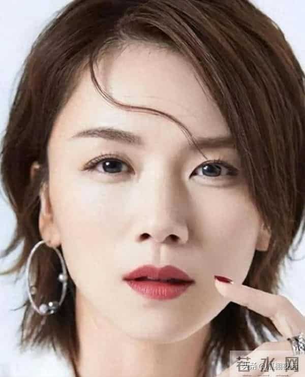 陈思成博客,陈思诚爱惨了她,王凯迷恋着她,42岁成单亲妈妈的她活成了大赢家