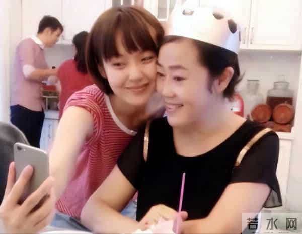 撕下所有体面的张佳宁,拒绝认生父21年,却花五百万为母购置豪宅