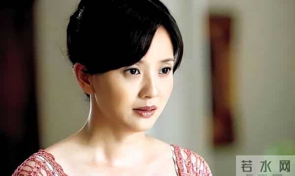 不拍吻戏、不嫁豪门,30岁自毁前程演妈妈,丈夫是她叛逆的后盾