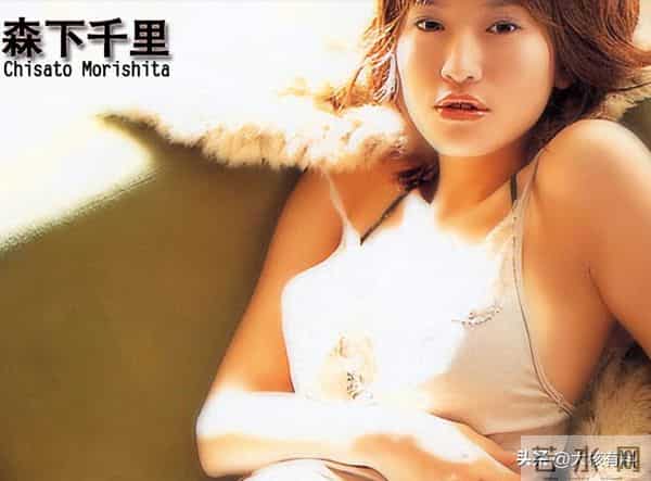 日本“知名女星”成内阁成员,身材火辣迷人,大量写真作品流传广