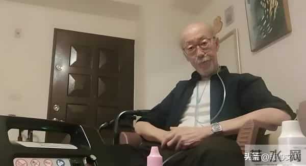 “喜剧王”冯淬帆离世:一生无儿无女,床头常年放着汪明荃剧照