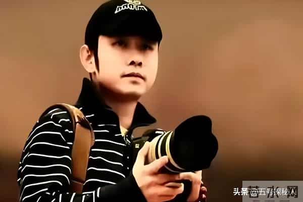 离婚33年后,再看刀郎“和富商私奔”的前妻,她后悔俩字说烂了