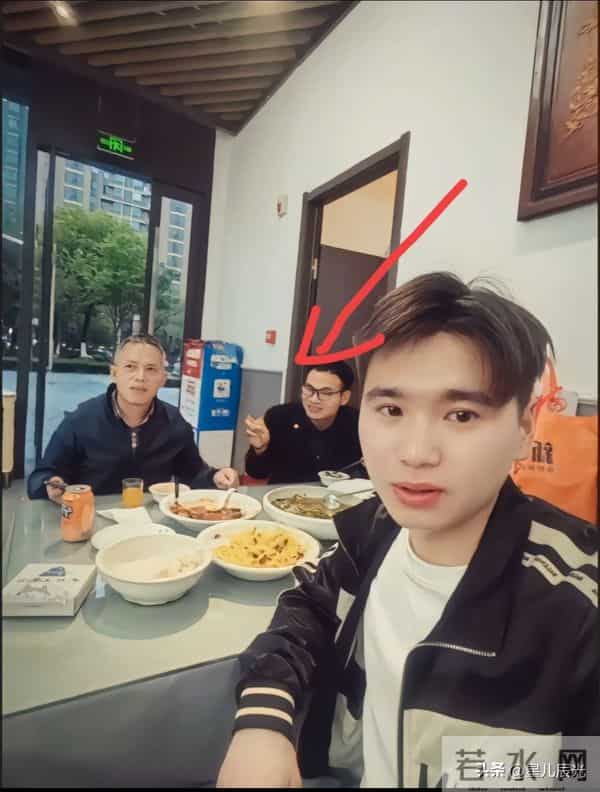 网传梁志辉长这样?真相来了 梁志辉弟弟东北大学毕业 外甥神似志辉