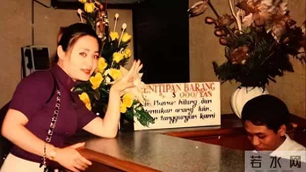 打败韦唯毛阿敏,却被亲弟打到脑震荡,沦为保姆的金炜玲现状如何