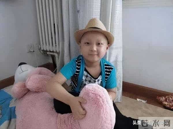 6岁上春晚年入百万,被父母“吸干血”的邓鸣贺,去世前年仅八岁