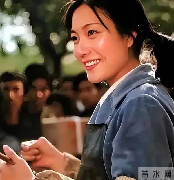 70岁陈烨现状：在美国过上流生活，丈夫是律师，混血儿子又高又帅