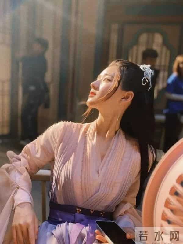 解约风波3月后,27岁赵露思官宣喜讯,全网恭喜露思苦尽甘来