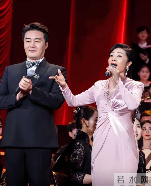 歌唱家李丹阳：她离过一次婚，现在是幸福的单亲妈妈