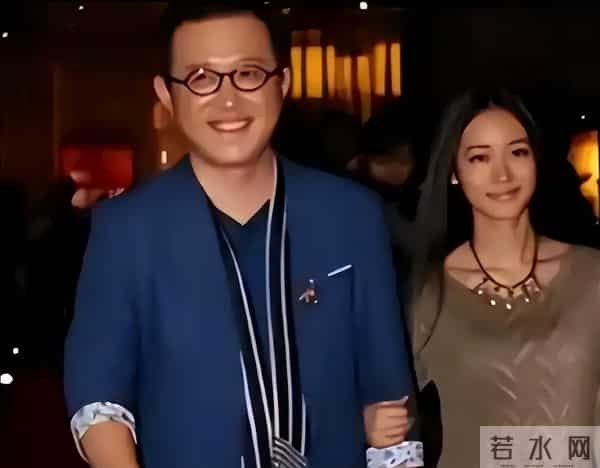 吃相太难看,他出轨、背刺亲家的时候,完全忘记自己是“凤凰男”