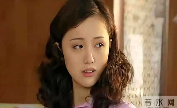 泪目!朱媛媛片场晕倒真相曝光,背后细节太揪心