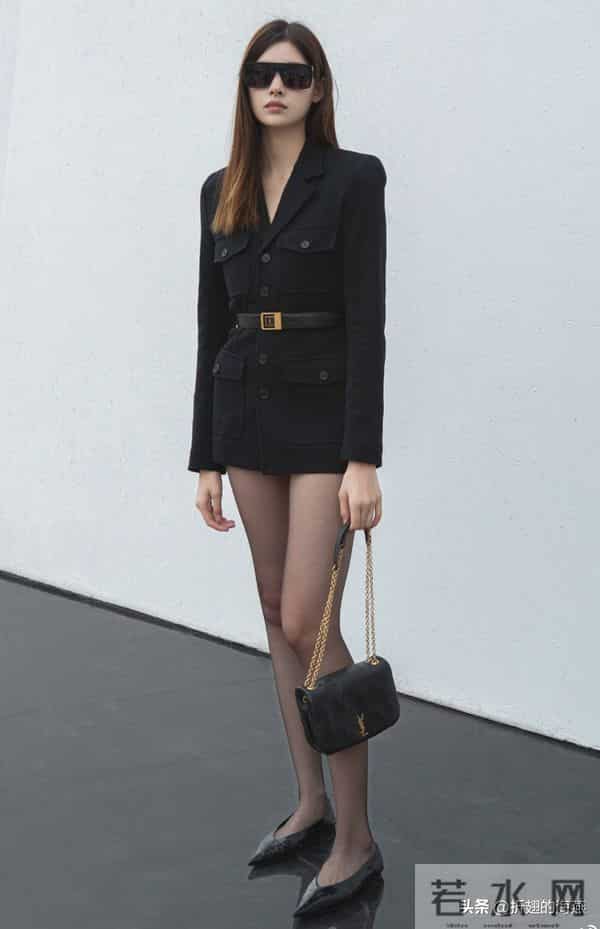 张艺上经典丝袜妆造美图集