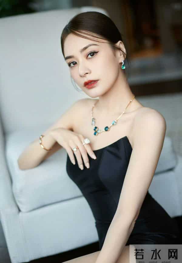 女神钟欣潼——魅力无法抵挡,这身材简直是极品中的极品!