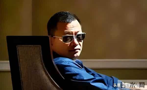 杨幂伴娘,王家卫一语道破真相,这才明白,杨幂和唐嫣为什么会闹掰