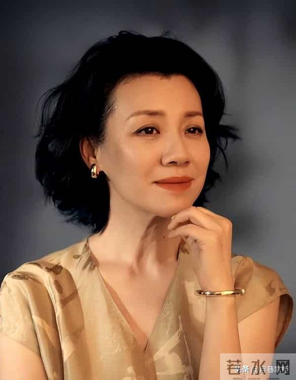 与4婚导演同居,3年流产2次,转身下嫁穷小子的刘琳,如今咋样