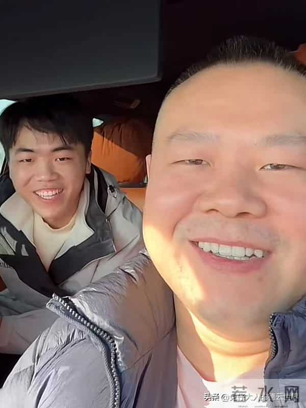 孟鹤堂徒弟爆后台趣事,占便宜、挣钱两不误,师叔倒成了冤大头