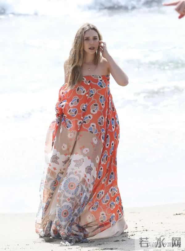 戏外比戏里更美!35岁奥尔森海滩造型惊艳众人,这气质绝了