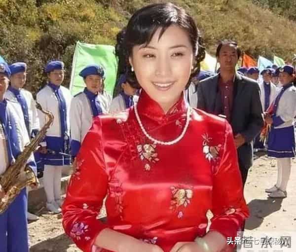 她长得很漂亮,却数次拒绝赵本山,低调嫁演员丈夫,今凭实力走红