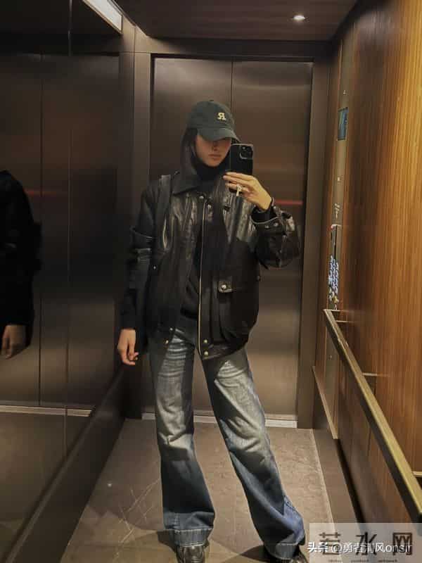 任达华一家意大利参加婚礼,20岁任晴佳身材高挑,又瘦又美如超模