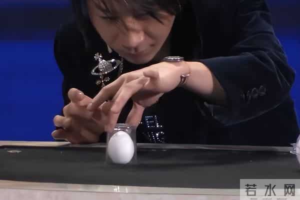 抗癌成功仅1年,49岁刘谦高调官宣喜讯,董卿的话,终于有人信了