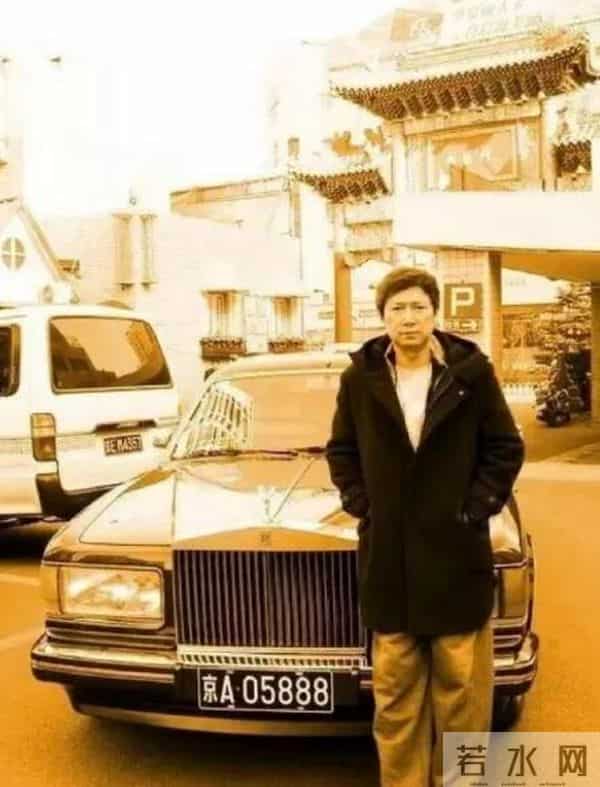 慈善家李春平女友否认他死讯,求监护人让10岁儿子见爸爸最后一面