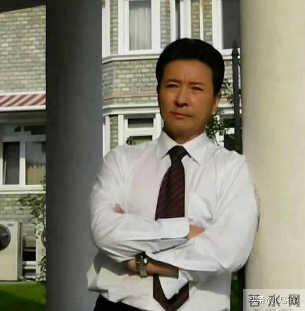 同行不同命!他15岁演戏44岁走红却英年早逝,哥哥是我们熟悉的人