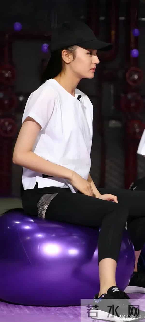 迪丽热巴|泳装照也太惊艳了