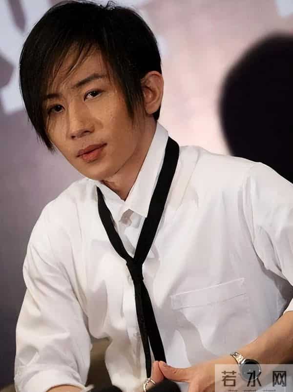 钱再多有什么用?"不良嗜好"致癌的刘谦,给中年男人们提了个醒