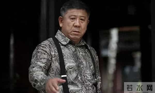 原来他俩是夫妻,家里家外老婆是领导,68岁住大别墅仍坚持拍戏