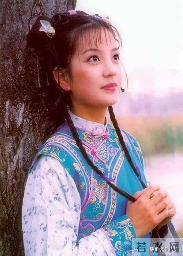 面相又变了!49岁赵薇近照曝光,婚礼上用心打扮,却不是小燕子了