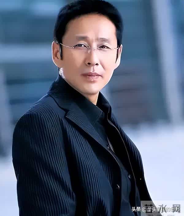 陪玩过夜只是冰山一角,王家卫录音曝潜规则,唐嫣、金靖也遭殃