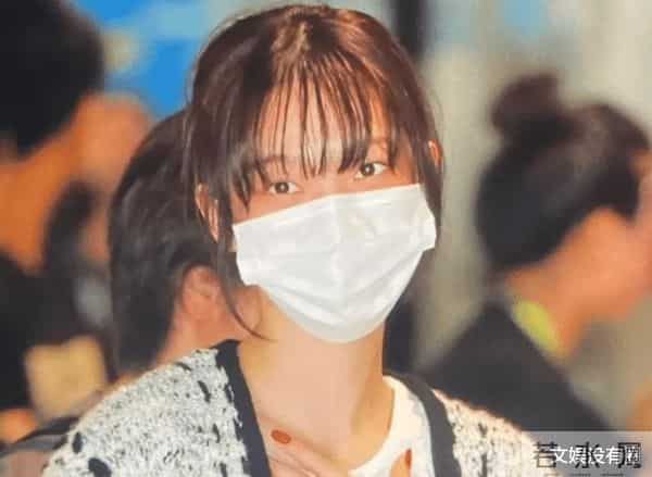 韩网热议：柳智敏必须化舞台妆才行，淡妆就成了普通人！