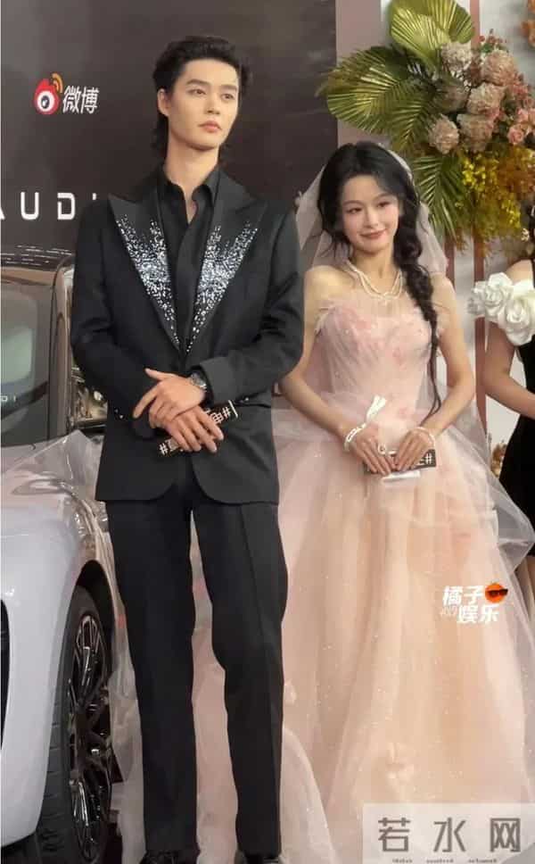 短剧顶流走内娱的红毯确定不是自取其辱吗 被内娱顶流秒的渣都不剩