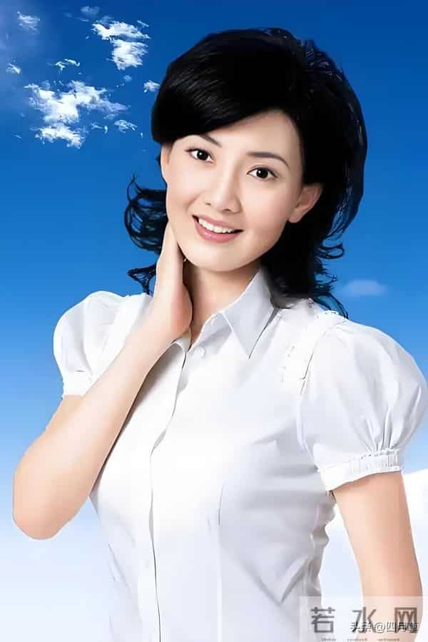 年轻时候的。牛莉